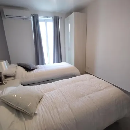 San Pawl Lodge Hostel شقة