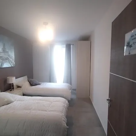 شقة San Pawl Lodge Hostel *