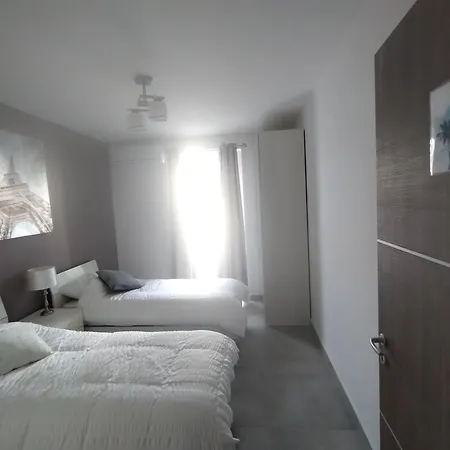 San Pawl Lodge Hostel * Σεντ Πόλς Μπέι